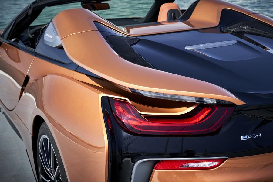Детали экстерьера BMW i8 Roadster (I15) 2018 года  (WW) (фото 74 из 198)
